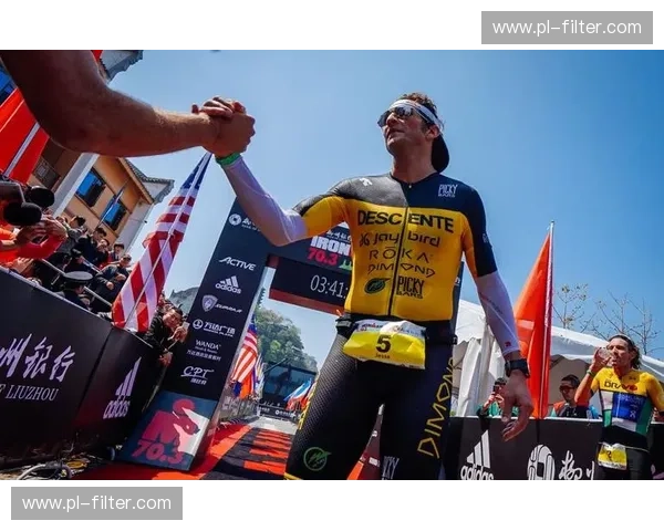 铁人三项赛事:极限挑战,超越自我的荣耀之路 铁人三项赛事:极限挑战,超越自我的荣耀之路